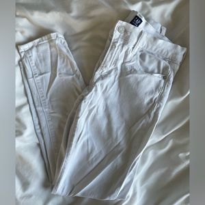 Women’s GAP True Skinny Jeans, Size 27 Regular, White
